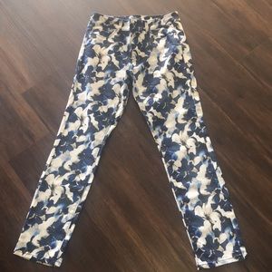 NWOT WHBM blue Floral skinny Jeans 6R